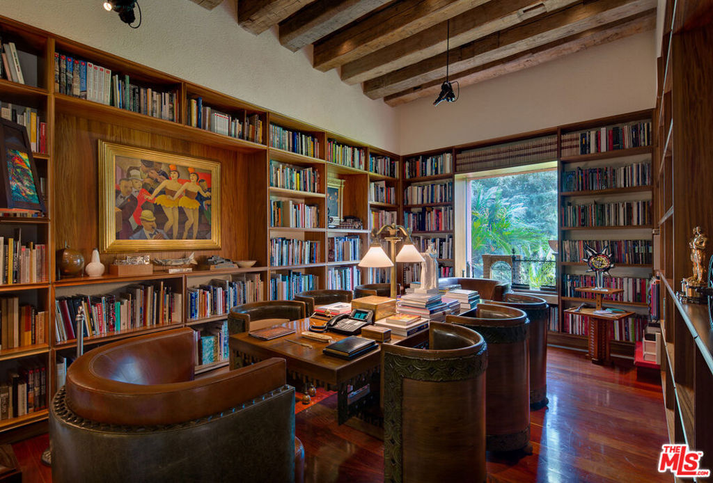 MLS #25502639 image #14