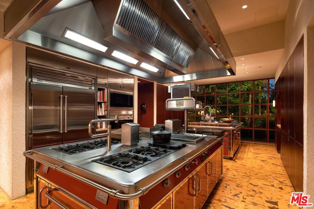 MLS #25502639 image #19