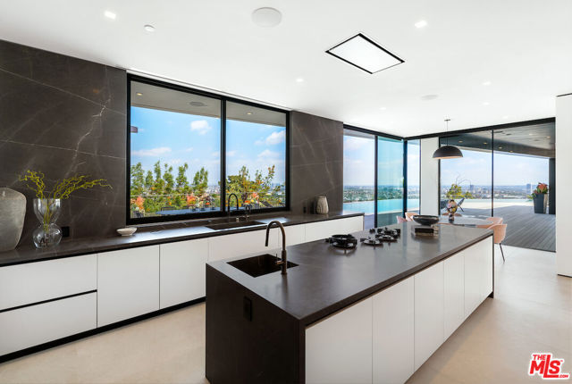 MLS #25506155 image #14