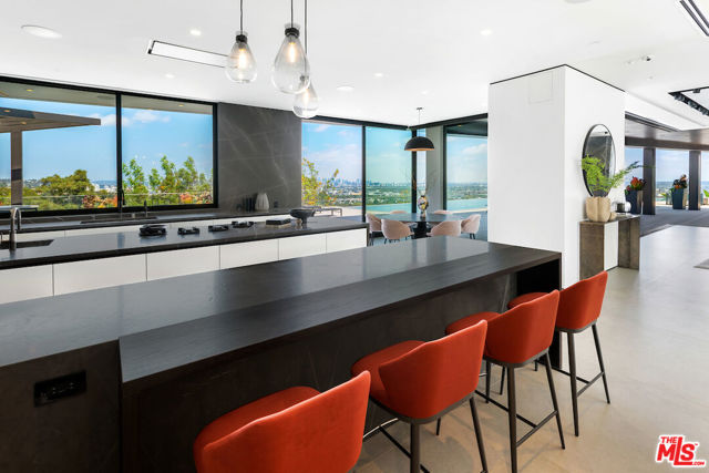 MLS #25506155 image #2
