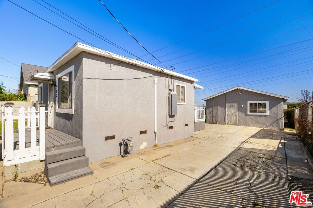 MLS #25509759 image #21