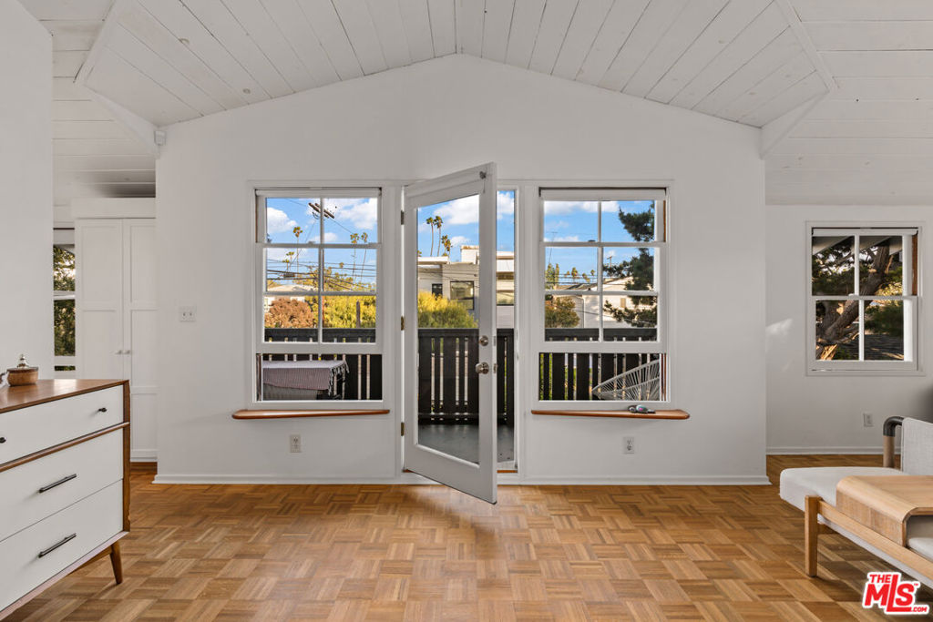 MLS #25513251 image #22