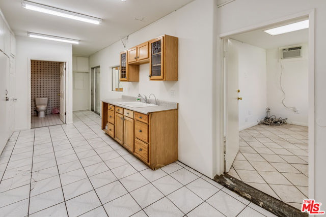 MLS #25514317 image #21