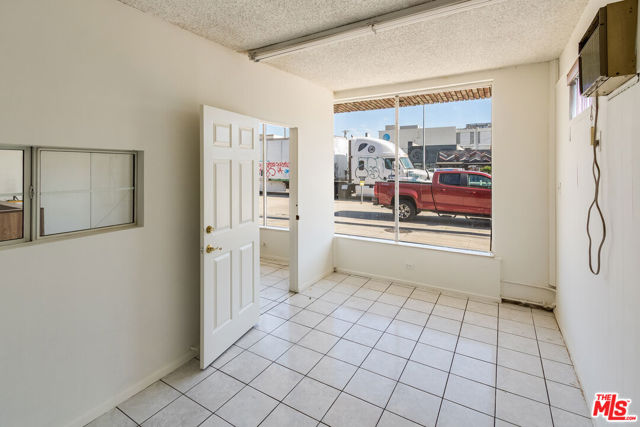 MLS #25514317 image #5