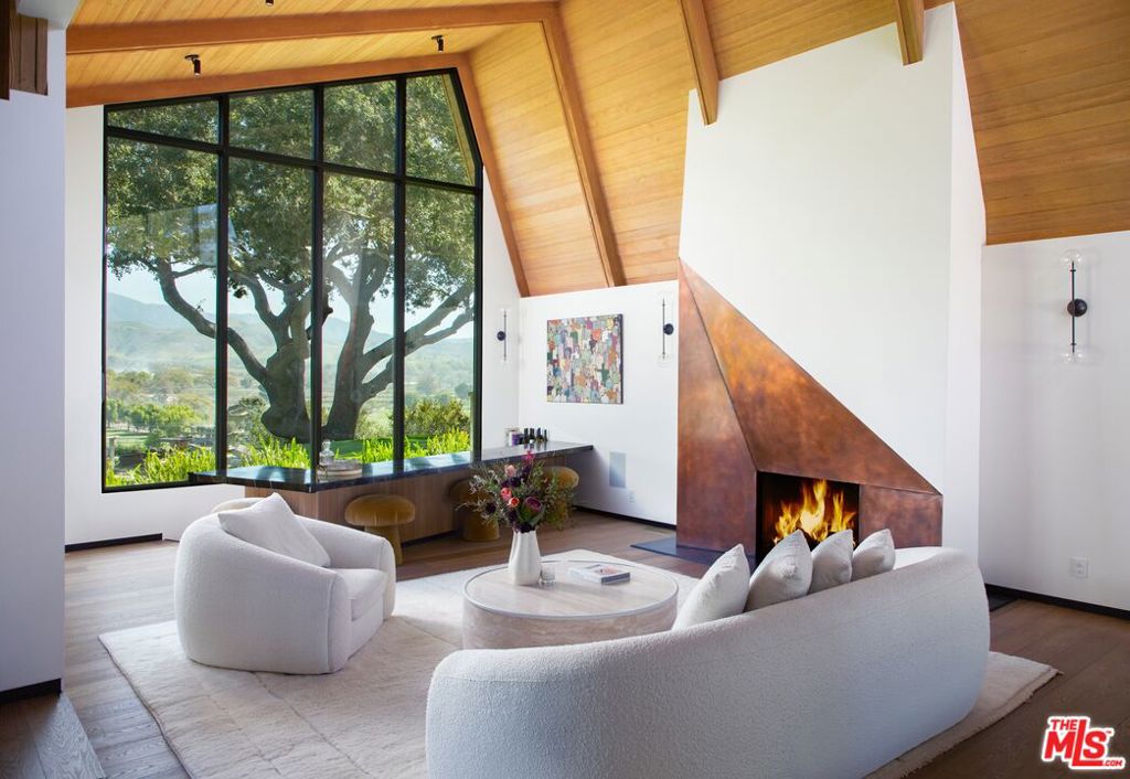 MLS #25518865 image #0