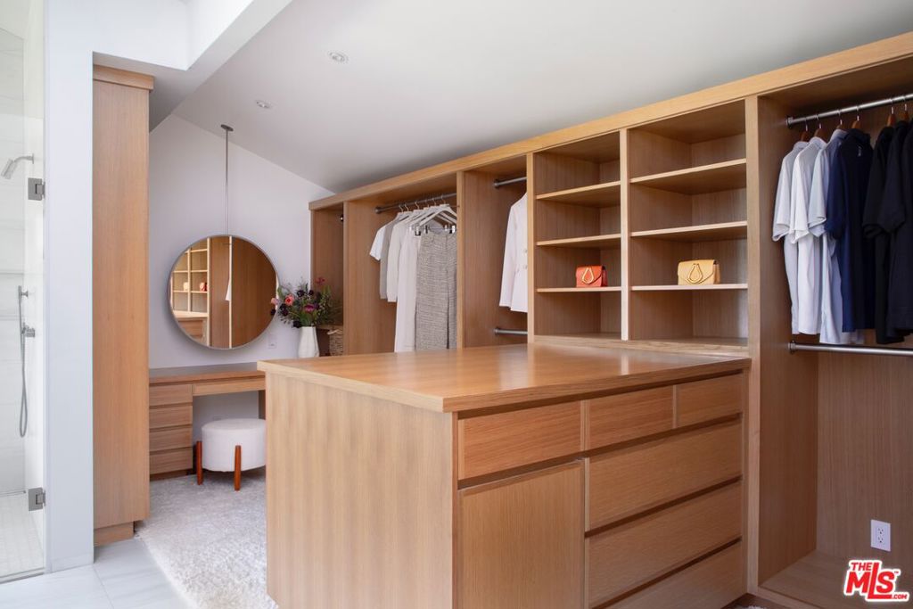 MLS #25518865 image #18