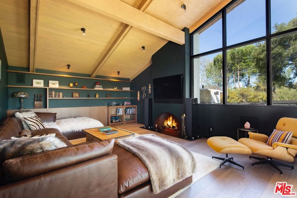 MLS #25518865 image #20