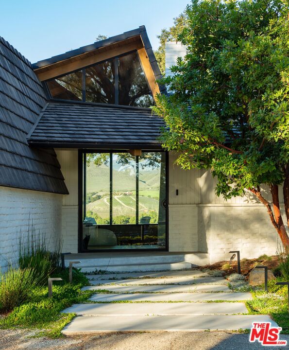 MLS #25518865 image #8