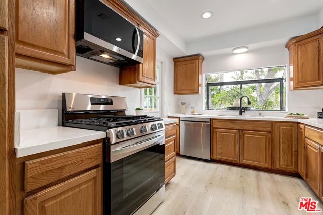 MLS #25527603 image #11