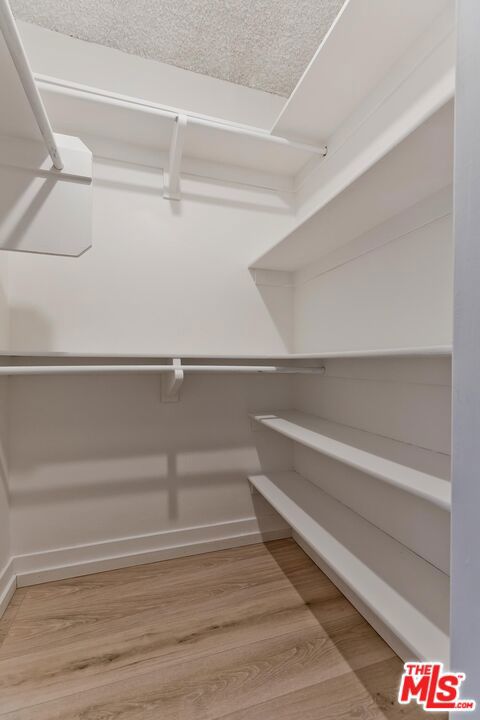 MLS #25527603 image #17
