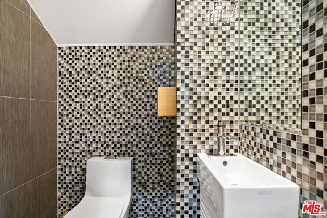 MLS #25528503 image #18