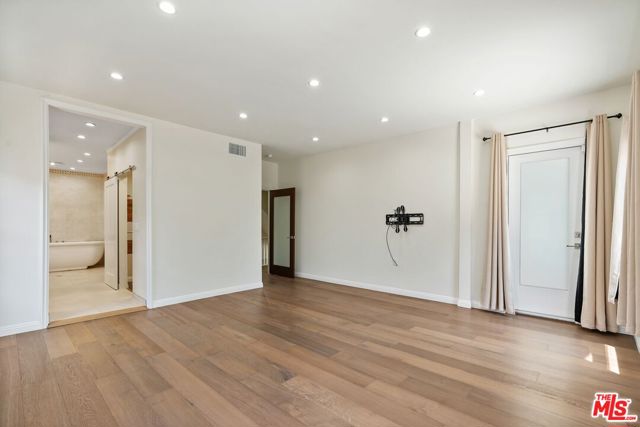 MLS #25528503 image #29