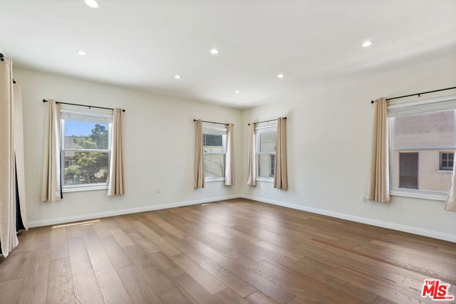 MLS #25528503 image #30
