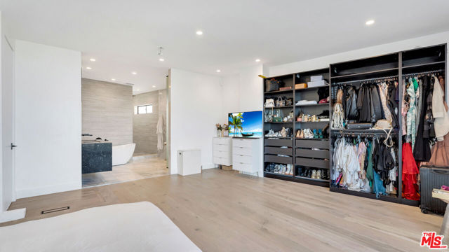 MLS #25530749 image #12