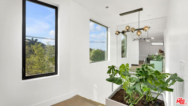 MLS #25530749 image #29