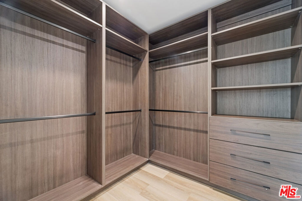 MLS #25534275 image #14