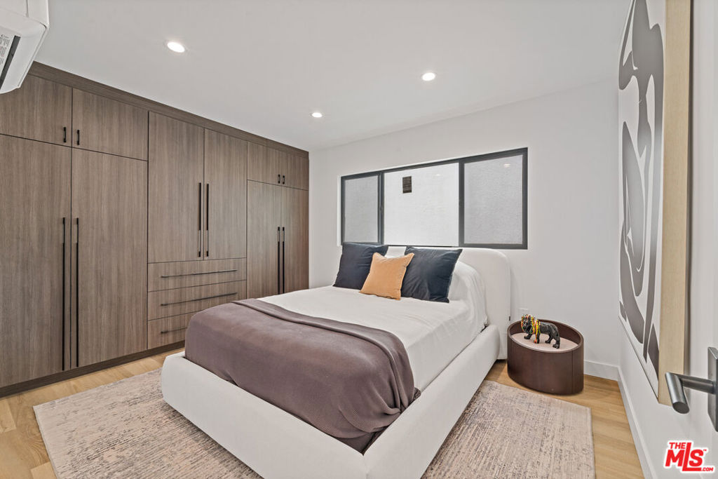 MLS #25534275 image #16