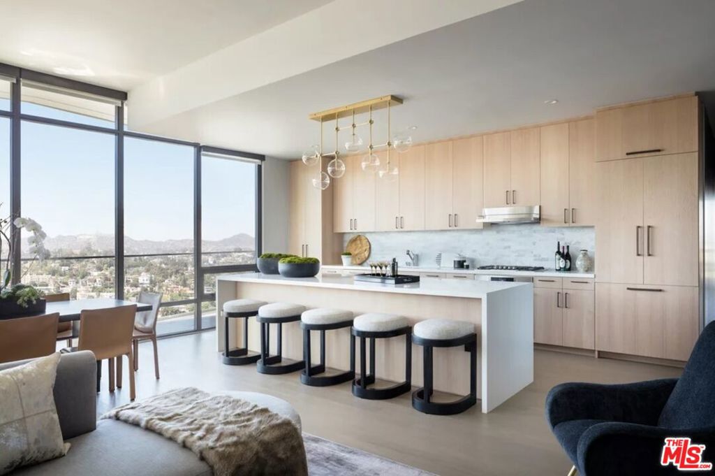 MLS #25536473 image #0