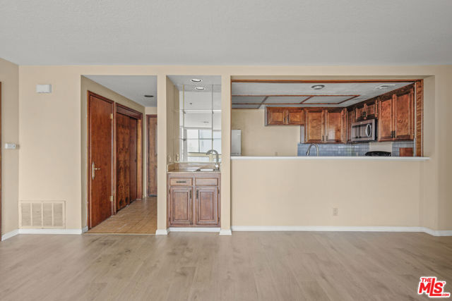 MLS #25540201 image #14