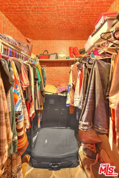 MLS #25541363 image #20