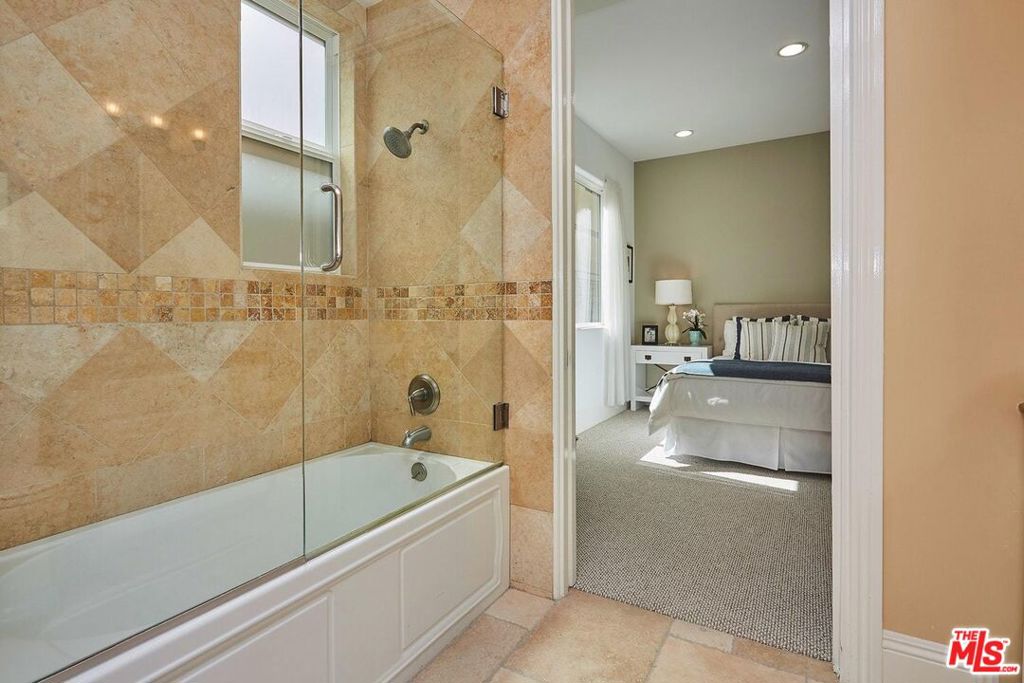 MLS #25541931 image #28