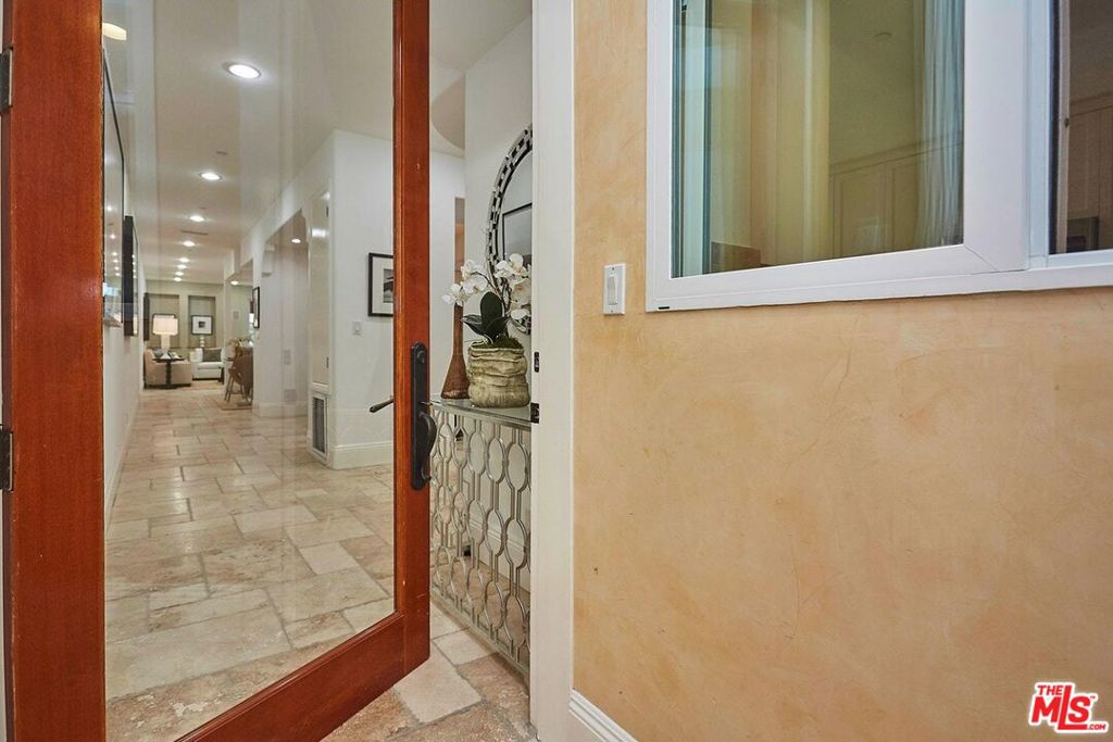 MLS #25541931 image #30