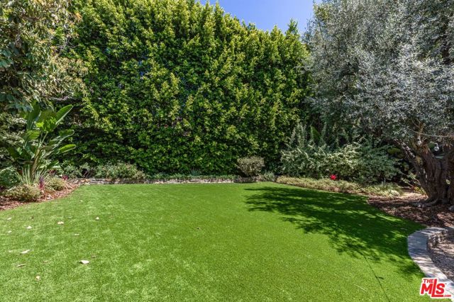 MLS #25542569 image #24