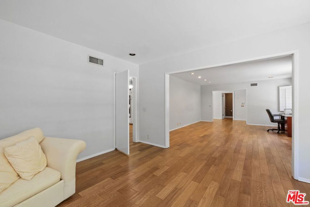 MLS #25542991 image #13