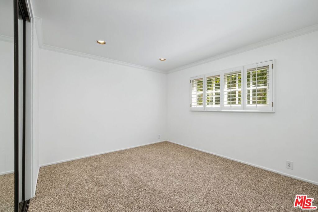 MLS #25542991 image #21