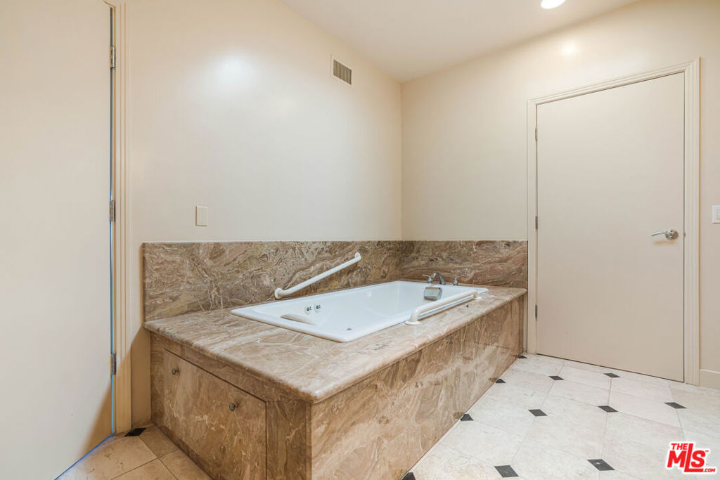 MLS #25544011 image #23