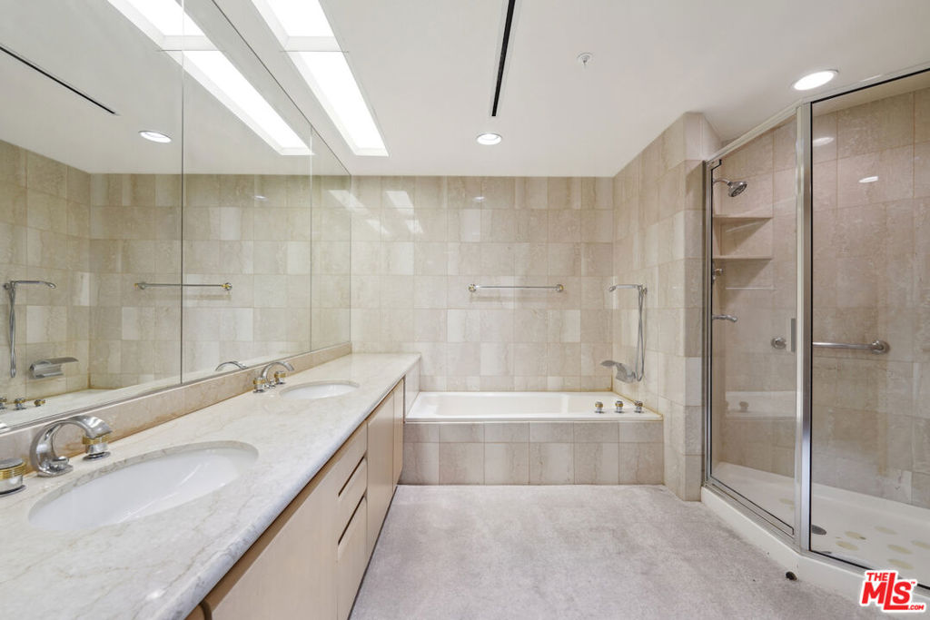 MLS #25546319 image #13