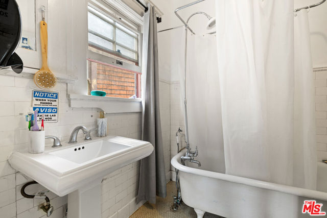 MLS #25546421 image #8
