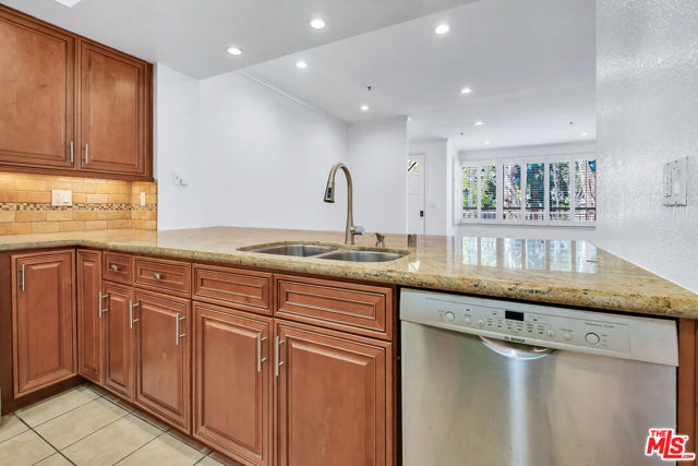 MLS #25547585 image #20