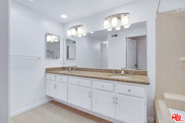 MLS #25547585 image #35