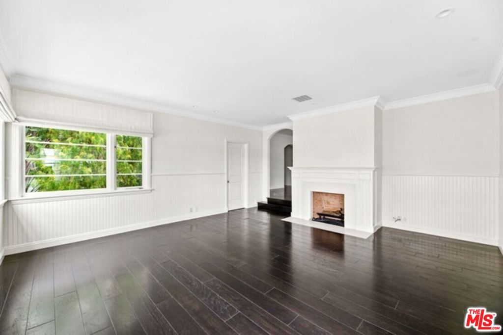 MLS #25550707 image #0