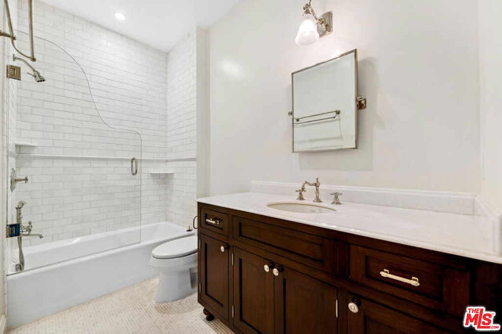 MLS #25550707 image #12