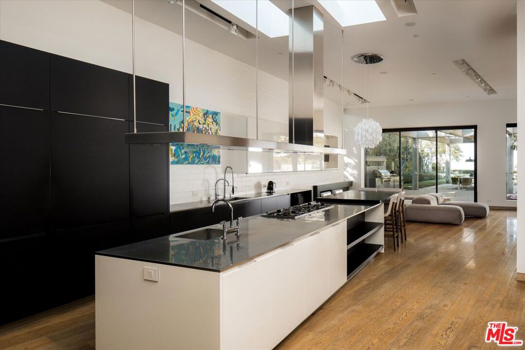 MLS #25551623 image #12