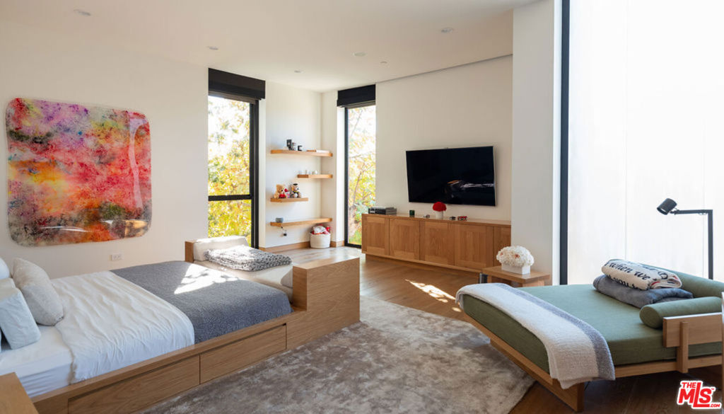 MLS #25551623 image #22