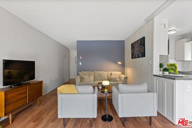 MLS #25552695 image #3