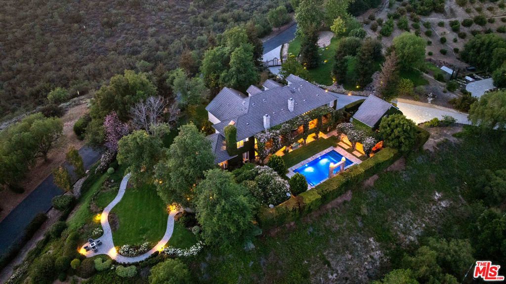 MLS #25553301 image #0