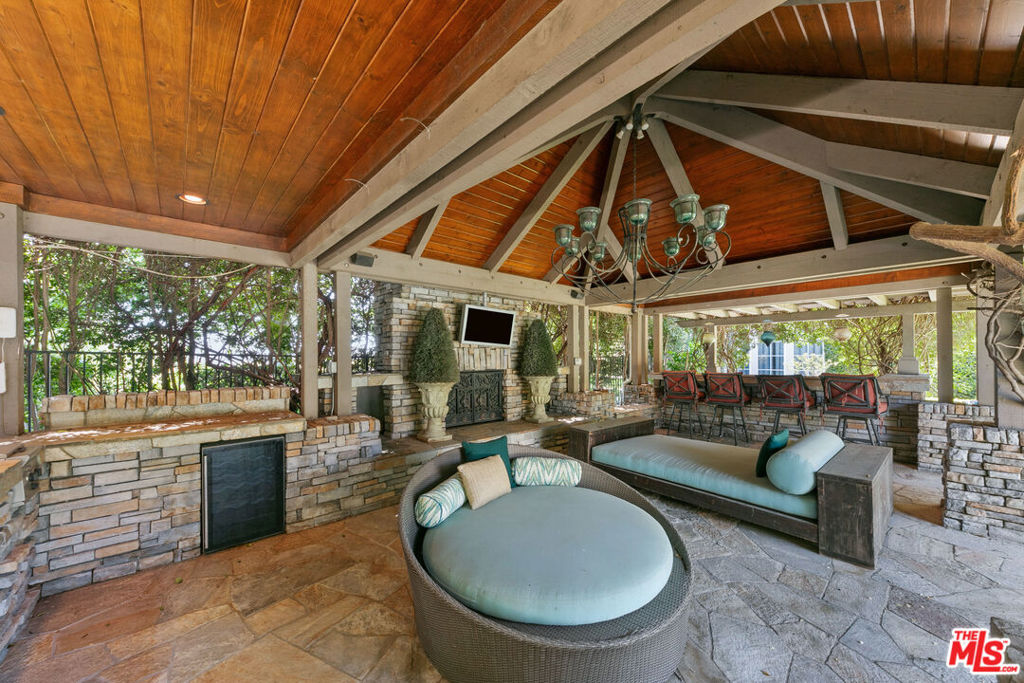 MLS #25553301 image #13