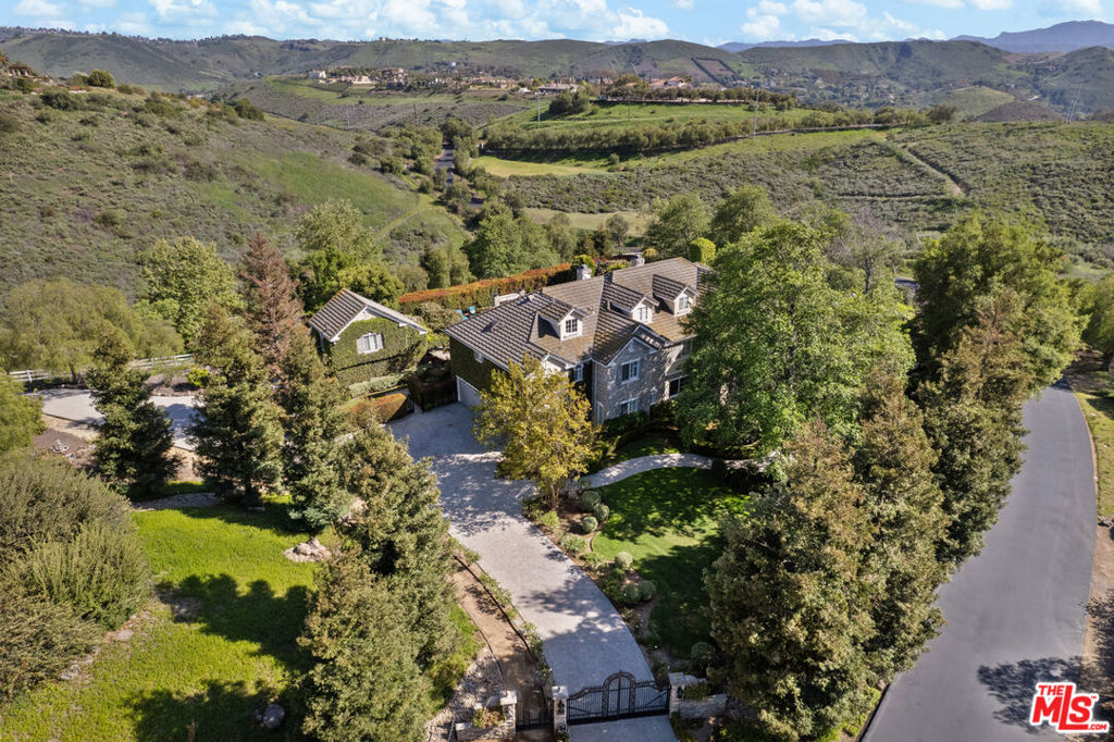 MLS #25553301 image #2