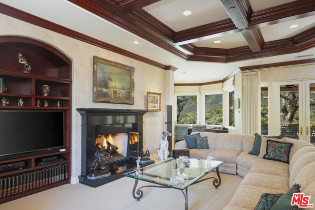 MLS #25555025 image #12