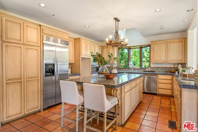 MLS #25555671 image #16