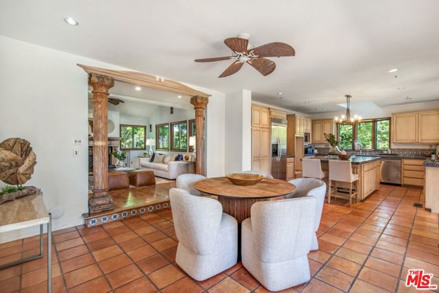 MLS #25555671 image #17