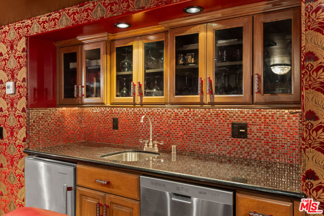 MLS #25555951 image #19