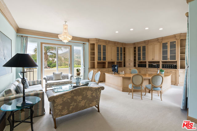 MLS #25555951 image #24