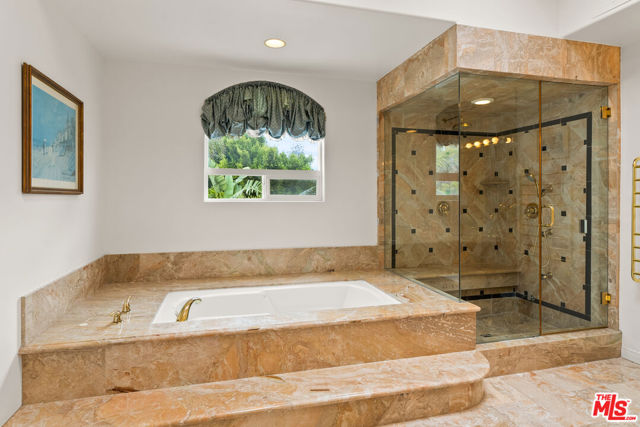 MLS #25555951 image #32