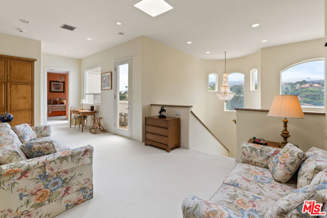 MLS #25555951 image #36