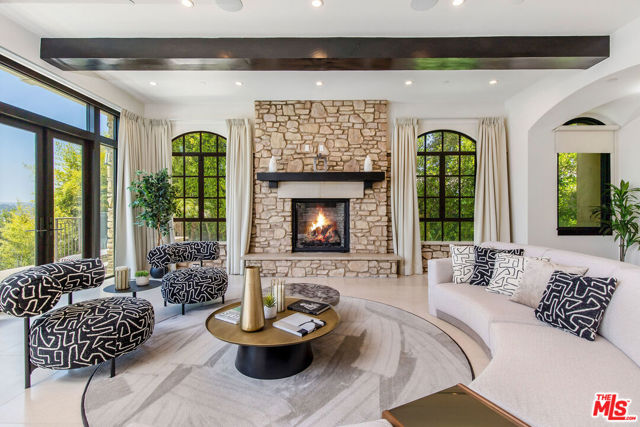 MLS #25558101 image #1